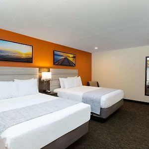 Studio Suite Two Queen Beds Non-Smoking